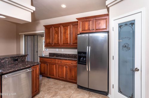 879 Window Rock Plz, Lake Havasu City AZ  86406-7374 exterior