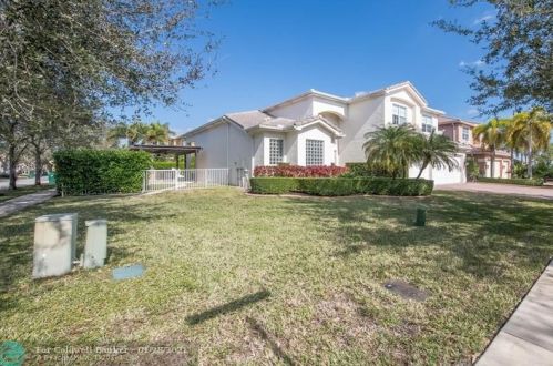 19541 53rd St, Hollywood, FL 33029-6279