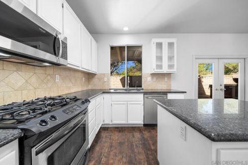 30058 Laurel Creek Dr, Temecula CA  92591-3617 exterior