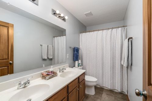 103 Glen Crossing Dr, Pataskala OH  43062 exterior