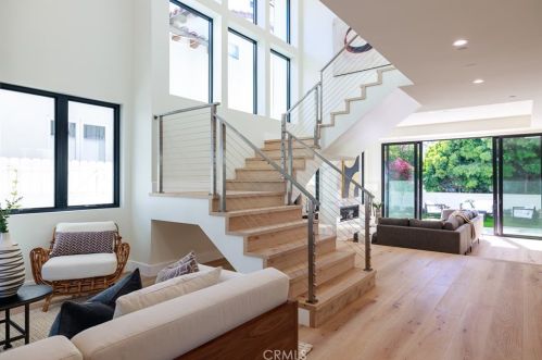 1813 Walnut Ave, Manhattan Beach CA  90266-5018 exterior