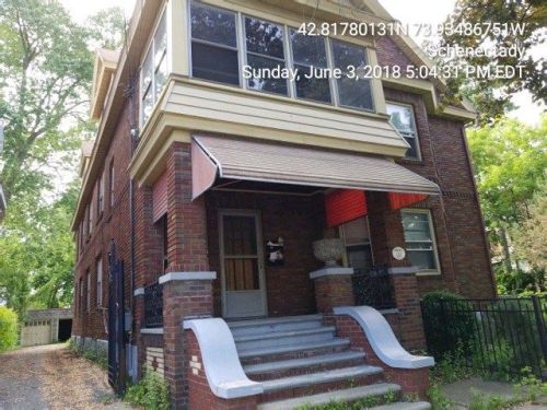 113 Park Pl, Schenectady, NY 12305-1204