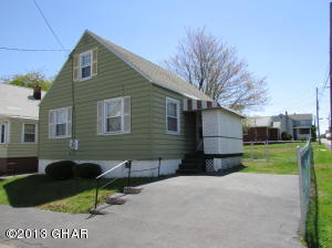 716 7th St, Hazle Township, PA 18201-4619
