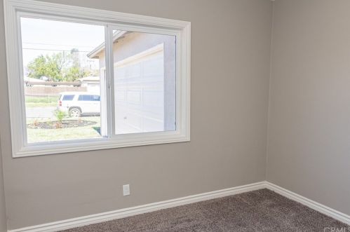 643 Mckinley St, Rialto CA  92376-6057 exterior