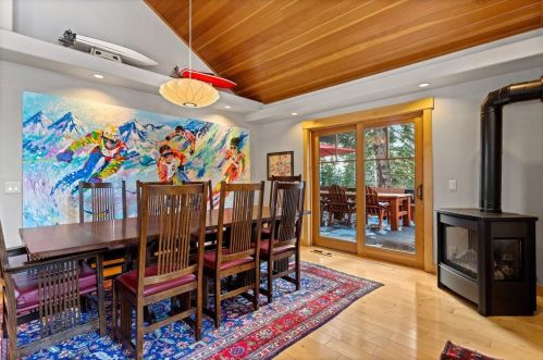 14115 Ski Slope Way, Truckee CA  96161-7030 exterior