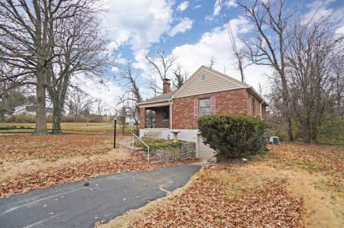 842 Galbraith Rd, Cincinnati, OH 45231-6004