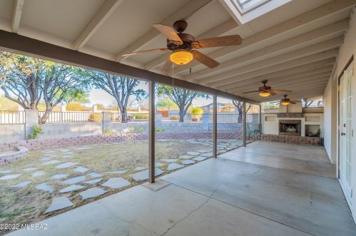 1348 Avenida Conalea, Tucson AZ 85748-7716 exterior