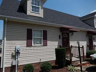400 Hallbrook Dr, Johnson City, TN 37615-3485