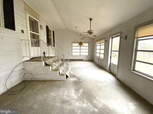 703 Wilson St, Laurel, DE 19956-1689