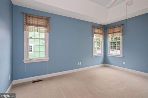 168 Positano Ct, Purcellville VA  20132-5815 exterior