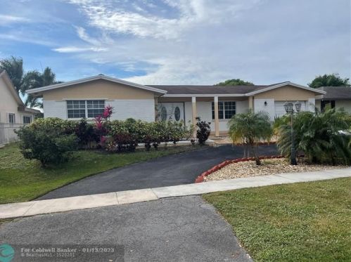 11600 13th Ct, Hollywood FL  33026-2529 exterior