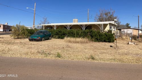 15 Danny Ln, Sierra Vista, AZ 85635-3209