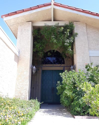 28 Lincoln Pl, Rancho Mirage CA  92270-1927 exterior