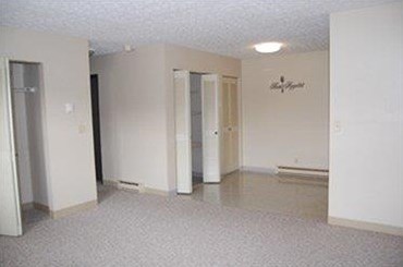 101 Lakeview Dr, Bunker Hill, OH 44654-6800