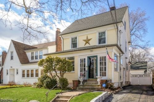 534 Thompson Ave, Roselle, NJ 07203-1537