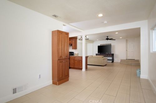 1591 Persimmon St, Rialto CA  92377-4190 exterior