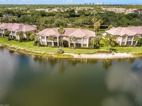 9677 Cypress Hammock Cir, Bonita Springs, FL 34135-8214
