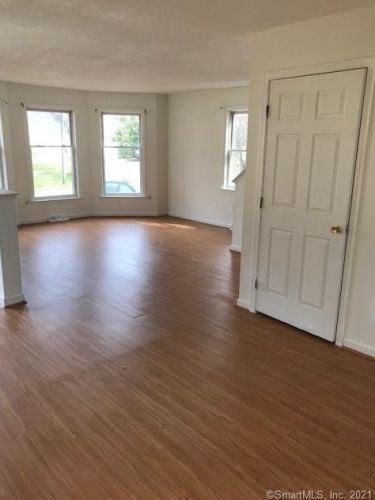 36 Chapin St, Wapping CT  06074-1380 exterior
