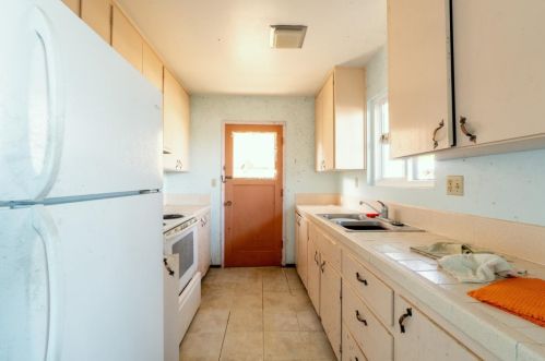 116 Evans Ave, Del Monte Park CA  93950-3020 exterior