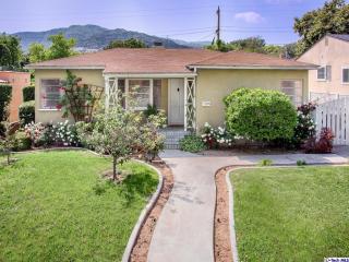3409 Downing Ave, Glendale, CA 91208-1506