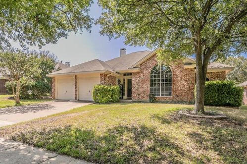 5512 Bryce Canyon Dr, Fort Worth, TX 76137-3709
