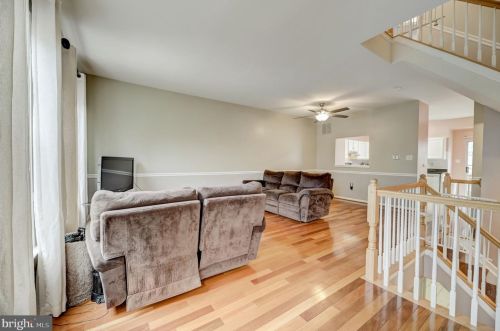 2496 Clover Fld Cir, Herndon VA  20171-4339 exterior