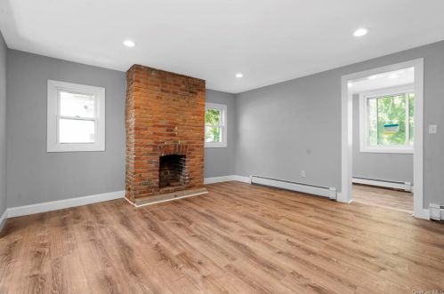 51 Talmadge St, Poughkeepsie NY  12601-1722 exterior