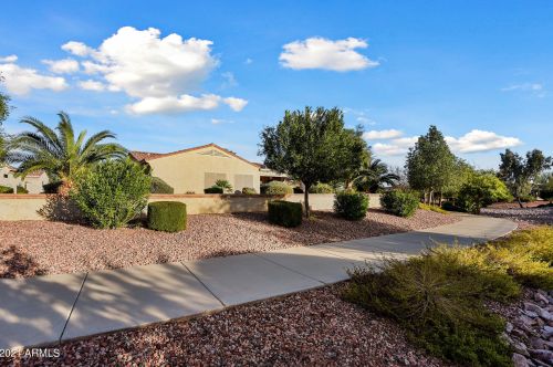 23122 Loreto Dr, Sun City, AZ 85375-7205