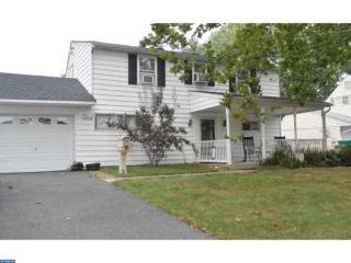 193 Appletree Dr, Levittown, PA 19055-1248
