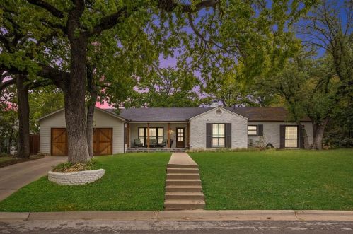 504 Bailey Ave, Fort Worth, TX 76107-1004