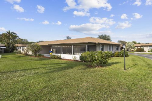 128 Mockingbird Ln, Delray Beach, FL 33445-1869