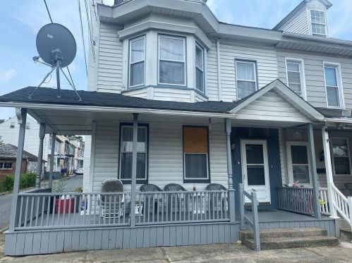 25 13th St, Easton, PA 18042-3207