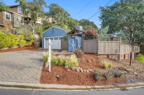 2313 Cipriani Blvd, Belmont, CA 94002-1415