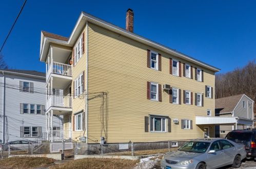 1 Verdi Rd, Worcester, MA 01604-2805