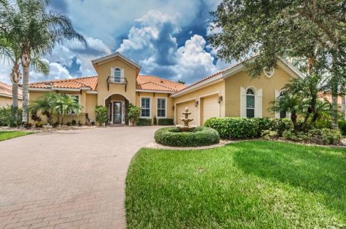 1041 Tuscany Dr, New Port Richey, FL 34655-7074
