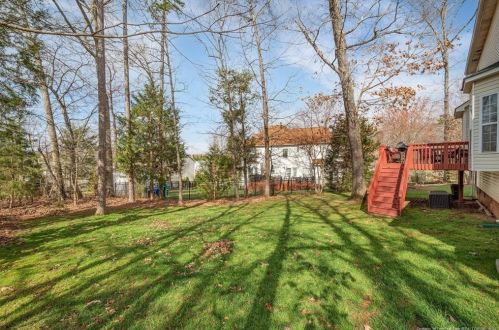 6320 Crown Hill Dr, Charlotte, NC 28227-5557