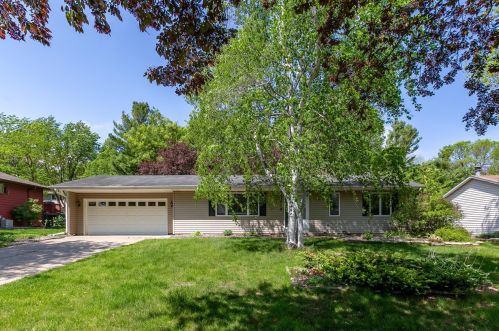 12825 Eveleth Ave, Saint Paul, MN 55124-8783