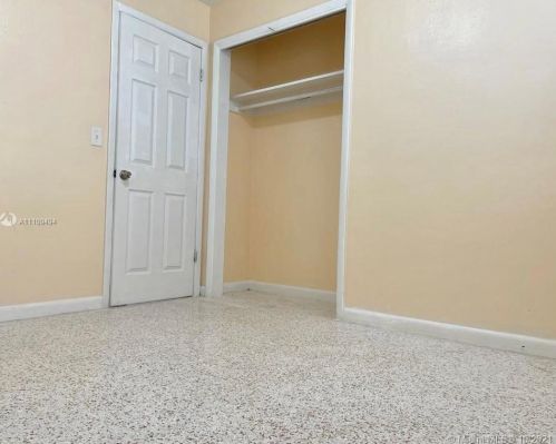 482 Cypress Ave, Pahokee FL  33476-1940 exterior