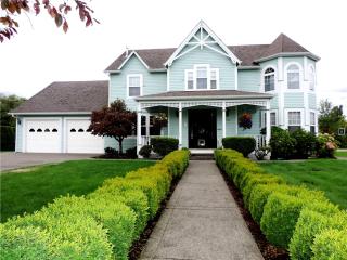 1222 13th St, Puyallup, WA 98371-7004