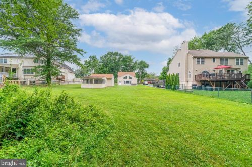 11 Orchard Ave, Blenheim NJ  08012-5361 exterior