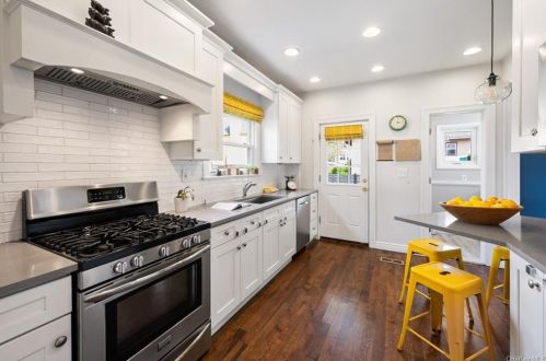 322 Sixth Ave, New Rochelle NY  10803-1605 exterior