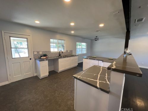 1167 Michigan Ave, Beaumont CA  92223-1966 exterior