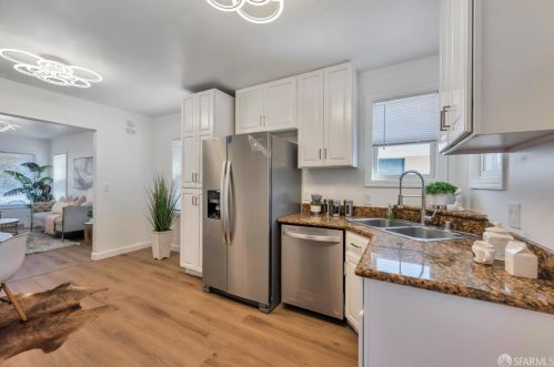 1244 106th Ave, Oakland CA  94603-3814 exterior