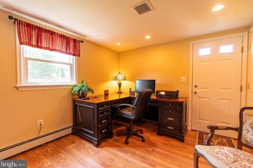 1113 Roeloffs Rd, Yardley PA  19067-4514 exterior