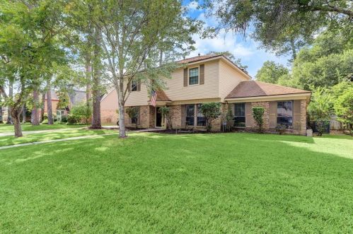 19815 January Dr, Humble, TX 77346-1417