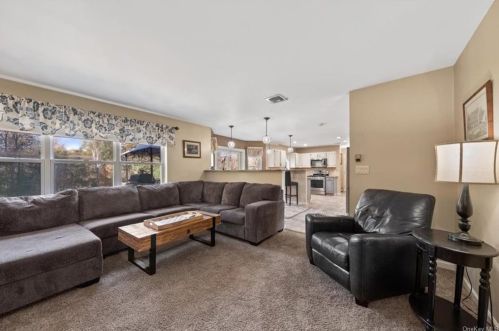 23 Horton Rd, Washingtonville NY  10992-1427 exterior