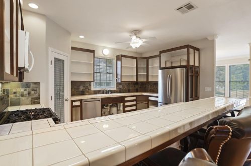 5057 Harney Ln, Lodi CA  95240-6922 exterior