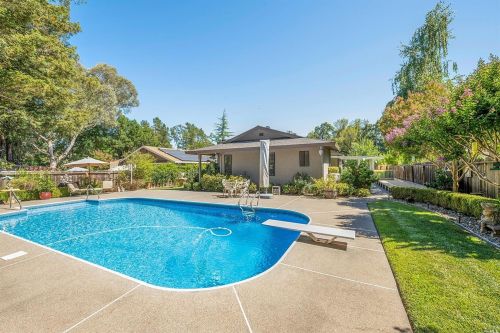 1004 Partrick Rd, Fairfield CA  94558-9701 exterior