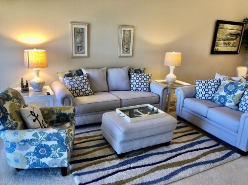 502 Joseph Ct, Naples, FL 34104-9454