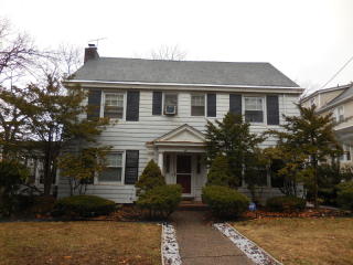 69 Manor Rd, Paterson, NJ 07514-1338